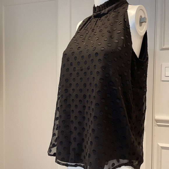 Ann Taylor Black Polka Dot Sleeveless Top S NWT - Picture 4 of 7